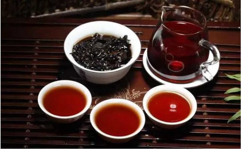 黑茶飲用有哪些禁忌？犯了禁忌黑茶有什么功效？